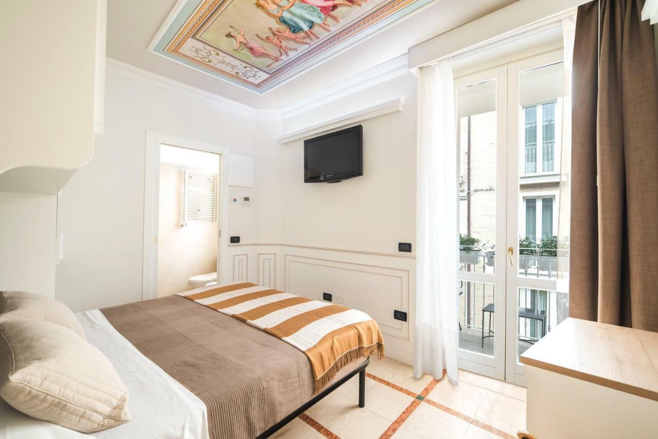 Opera Arte Rooms Porto Recanati Buitenkant foto