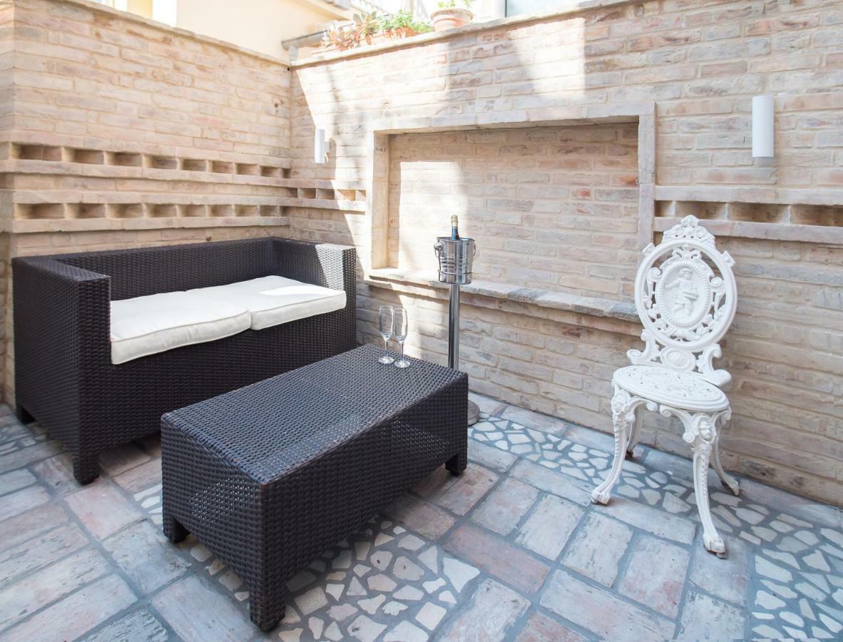 Opera Arte Rooms Porto Recanati Buitenkant foto