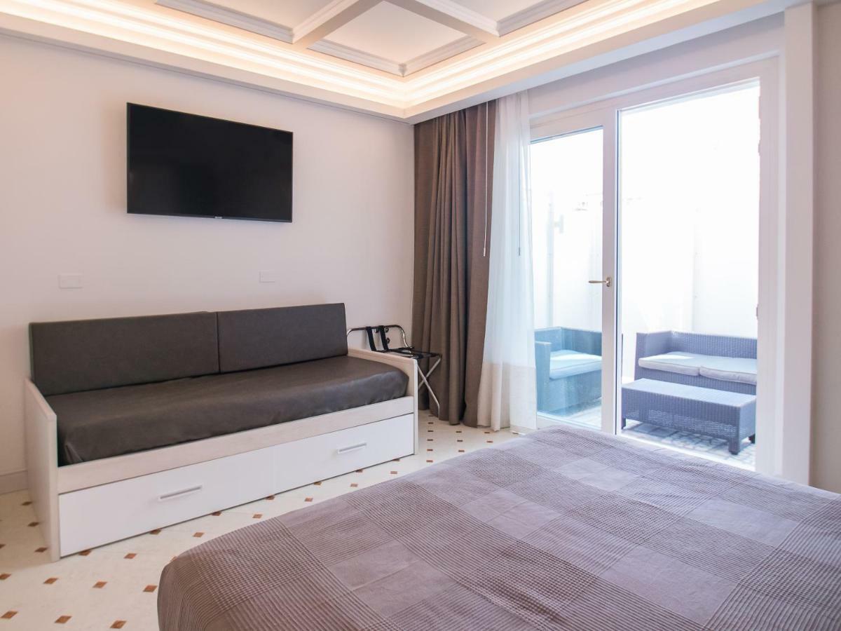 Opera Arte Rooms Porto Recanati Buitenkant foto